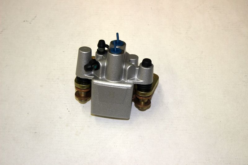 Суппорт тормозной, передний, правый CFOMOTO X4 Суппорт тормозной, передний, правый CFOMOTO X4