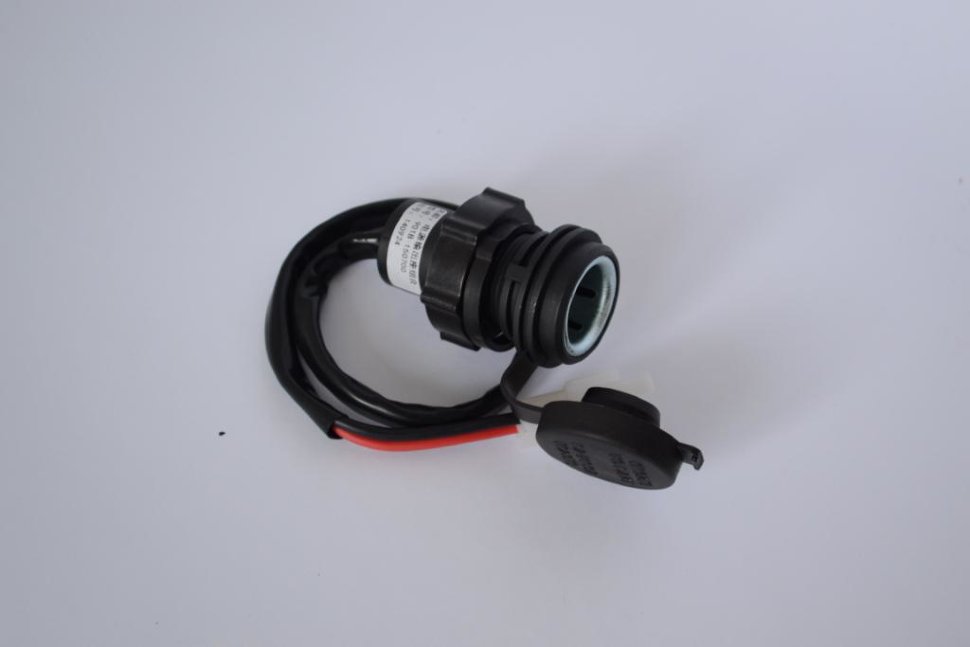 Розетка прикуривателя СFMOTO 500A, 500-2A, X6, Z6 Розетка прикуривателя СFMOTO 500A, 500-2A, X6, Z6