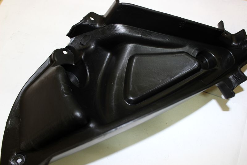 Кожух заднего фонаря левый CFMOTO X5, X6 Кожух заднего фонаря левый CFMOTO X5, X6