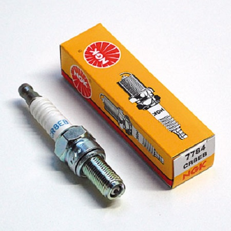 Свеча зажигания NGK CR8EB (BRP) Свеча зажигания NGK CR8EB (BRP)