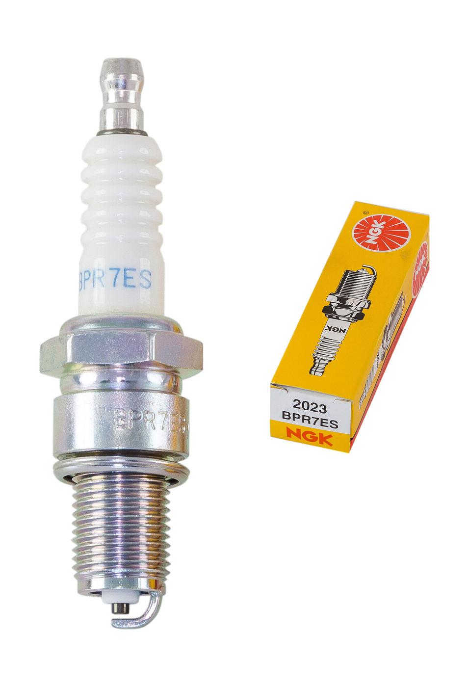 Свеча зажигания NGK BPR7ES Свеча зажигания NGK BPR7ES