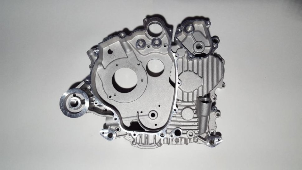 Картер левый CFMOTO CF500, X5, X6 Картер левый CFMOTO CF500, X5, X6