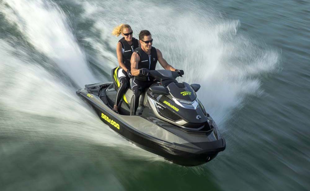 Гидроцикл развлечение. Sea Doo GTX 260 is Limited. BRP Sea Doo GTX 300. Scooter Sea Doo 260. Гидроцикл Sea Doo GTX.