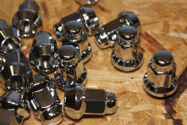 Гайка 3\8-24 Polaris хром набор 16шт Гайка 3\8-24 Polaris хром набор 16шт