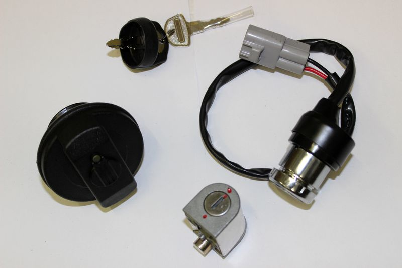 Замок зажигания в сборе СFMOTO X8 Замок зажигания в сборе СFMOTO X8