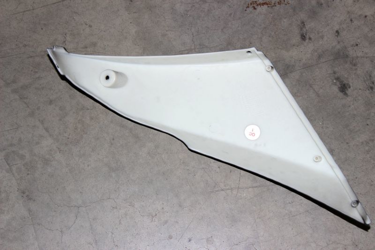 Облицовка подножки правая CFMOTO 250 JETMAX Облицовка подножки правая CFMOTO 250 JETMAX