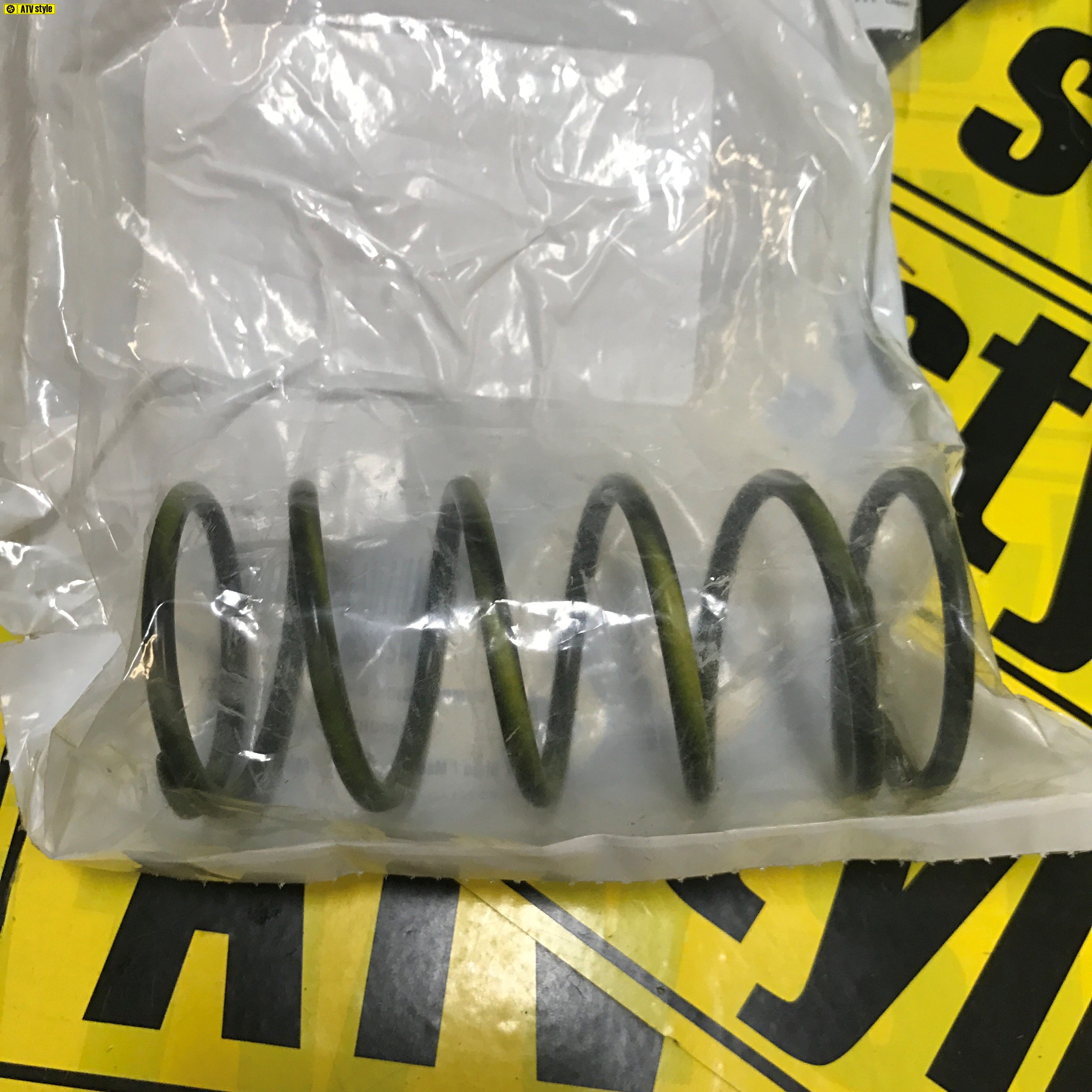 Пружина BRP Can-Am Commander 1000 Пружина BRP Can-Am Commander 1000