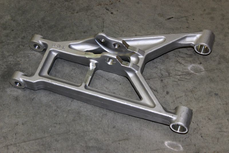 Рычаг задней подвески, левый нижний CFMOTO X8 Рычаг задней подвески, левый нижний CFMOTO X8