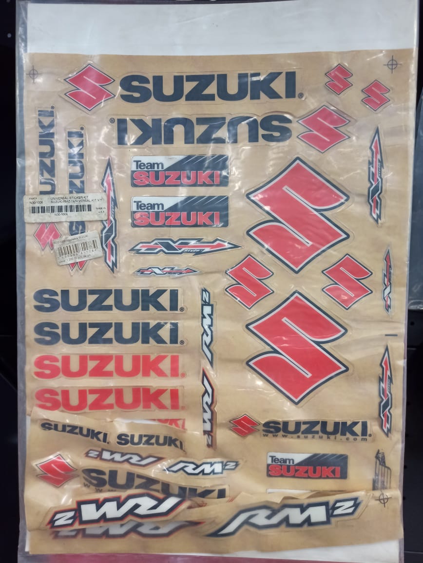 Наклейка SUZUKI N30-1006 (уценка) Наклейка SUZUKI N30-1006 (уценка)