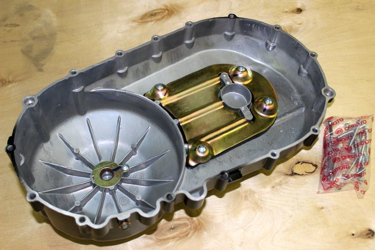 Крышка вариатора CFMOTO CF500, X5, X6 Крышка вариатора CFMOTO CF500, X5, X6