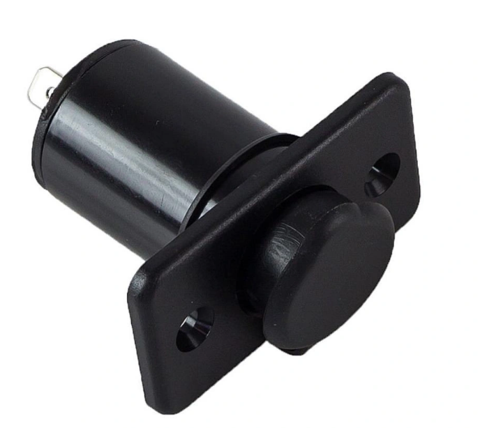 Гнездо прикуривателя Гнездо прикуривателя