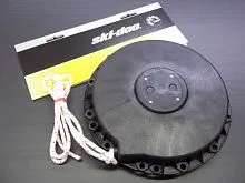 Стартер ручной к снегоходу BRP Ski-Doo/Lynx (платформы XU/XM/XS 2004-2016 м.г.) Стартер ручной к снегоходу BRP Ski-Doo/Lynx (платформы XU/XM/XS 2004-2016 м.г.)